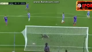 VIDEO : James Rodriguez just scored this wonderful goal with a great shot out of the box