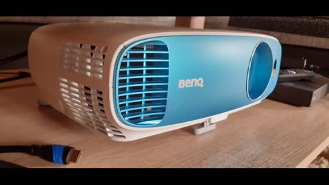 Review: BenQ TK800 True 4K UHD HDR Home Entertainment Projector, DLP, 3000 Lumens, HMDI, Footba...