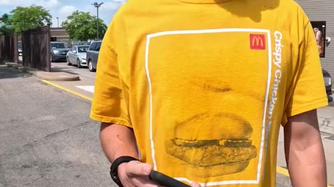 McDonald's Employee Purchased Me A Meal So I Did This..._Full-HD