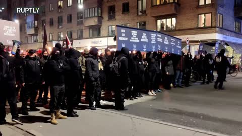 Denmark: 'Men in Black' hold anti-COVID restrix demo in Copenhagen - 20.11.2021