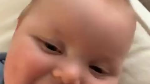 Cute chubby baby - Funny video (8)