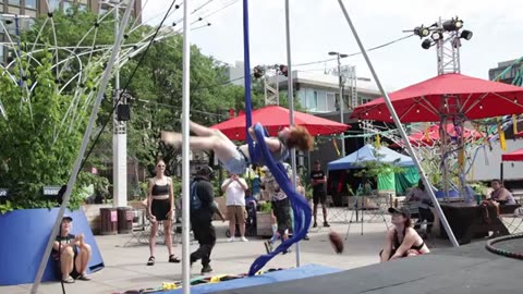 Circus troupe helps at-risk youth 'take a break from the streets' CBC News