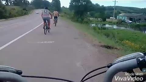 7/ km de bike no asfalto tô quase ganhando troféu 🏆