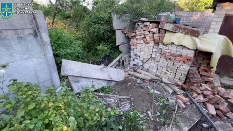 500lb Russian Bomb Falls Through Lady's House but Doesn't Detonate