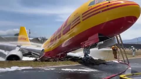 DHL plane skids on runway and breaks apart, part 2