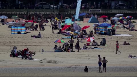 Brits head to the beach as UK basks in hottest day of 2024