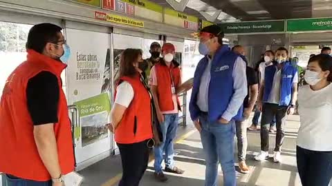 Alcalde de Bucaramanga verificó los protocolos de bioseguridad en estaciones de Metrolínea