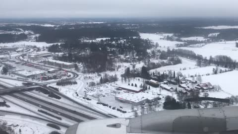 plane landing