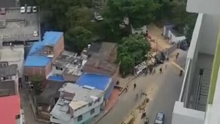 Batalla campal entre migrantes en Bucaramanga quedó registrada en video