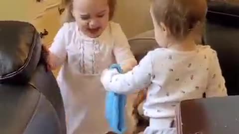 Sibling fight over food..funny moments!