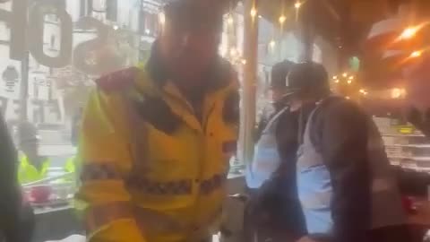 London police threaten to arrest Tommy Robinson today in London 11/26/23