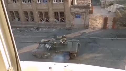 Evidence of the survivability of the T-72B3 tank: during the fighting in Mariupol, the tank was hit by a rocket-propelled grenade in the roof but continued to move without visible damage