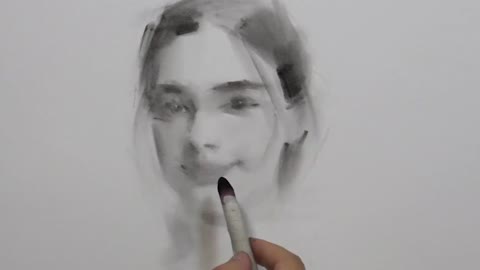 Drawing a portrait of a girl in a sketch style, the content is very suitable for learning 3