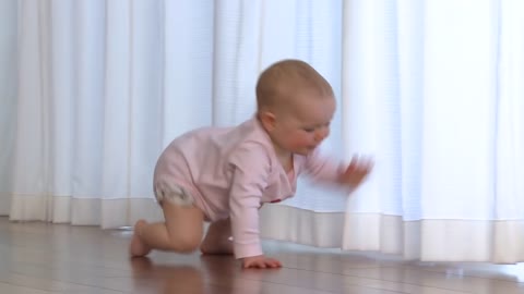 Crawling - Feldenkrais with Baby Liv 2021
