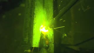 Two different method of vertical stick welding of Pakistani welder #welding