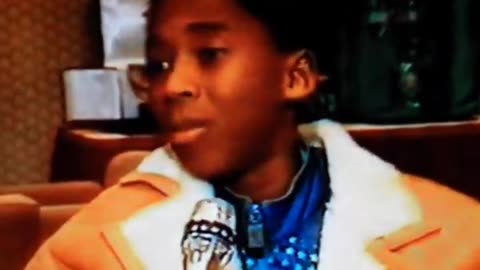 Kobe Bryant as a kid speaks fluent Italian in an interview 🇮🇹🎤😍