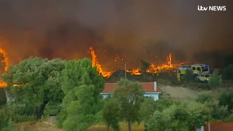 1,000 firefighters battle wildfires in central Portugal | ITV News