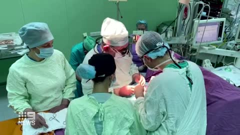 Ukrainian doctors perform heart surgery on child in the dark