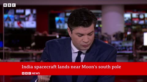 BREAKING NEWS! India Moon landing: Chandrayaan-3 spacecraft lands near south pole - BBC News