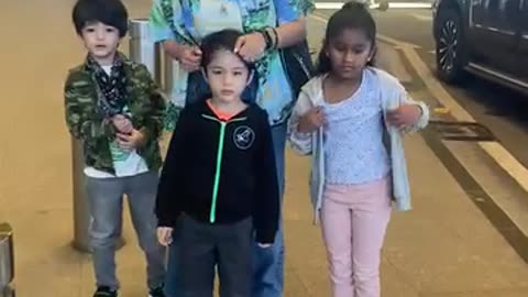 Sunny Leone spotted at Airport with her kids!!