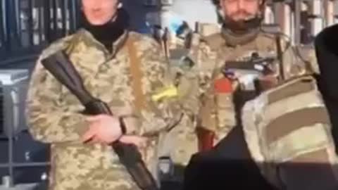 That Time a Ukrainian Soldier’s Fake Gun Clip Falls Out on Live TV