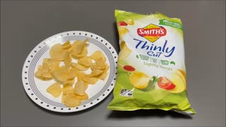 Smiths Lightly Tangy Thinly Cut Chips Packshot vs Product