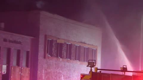 Abandoned building fire leaves 1 hospitalized from fall in east valley