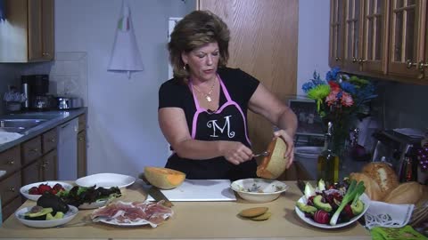 "Melon & Prosciutto Antipasto" - Mariola's Italian Kitchen - Episode 17