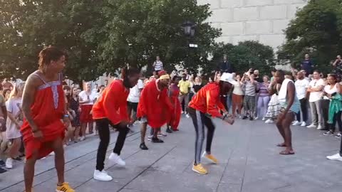 LATINA GUYS DANCING IN MOSCOW