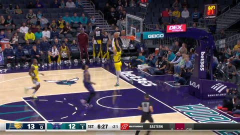 NBA - Tyrese Haliburton goes for the reverse dunk on the fastbreak! Pacers-Hornets