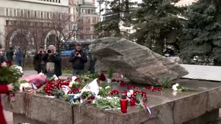 Russians pay tribute to victims of political repression