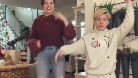 This EASY DANCE is going VIRAL!!