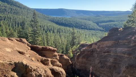Central Oregon – Paulina Lake “Grand Loop” – Panoramic Views from Canyon Perspective