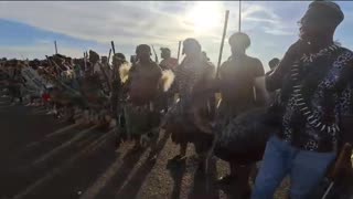Zulu regiments outside KwaPhindangene waiting to receive Buthelezi's remains
