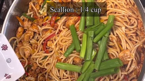 Chow mein recipe - Best stir fry chicken noodle recipe 🍝