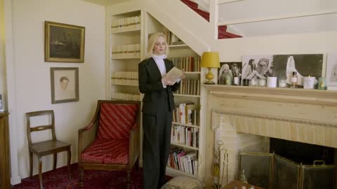 Inside Sofia Achaval de Montaigu's Parisian apartment _ Une Fille, Un Style _ Vogue Paris