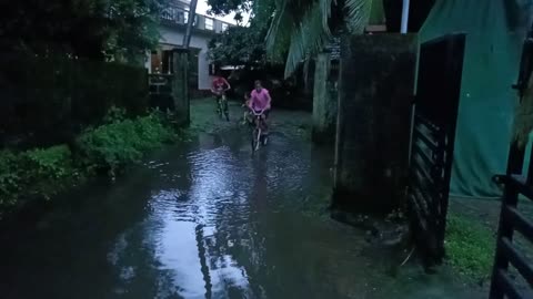 RAINY DAY IN INDIA |CHILDRENS PLAYING