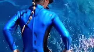 Woman Almost Eaten By Tiger Shark entering water off boat😨😲-