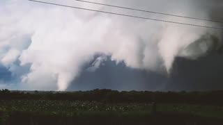 Massive tornado funnels form over Chicago causing severe damage