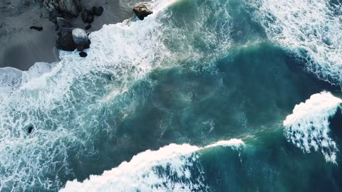 NO COPYRIGHT OCEAN WAVES 4K HD VIDEO FROM DRONE