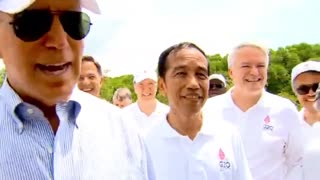 Our Dutch Prime Minster Laughing about senile jokes Biden