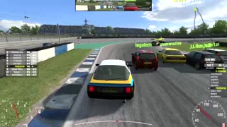 Live For Speed 5 wide into turn 1