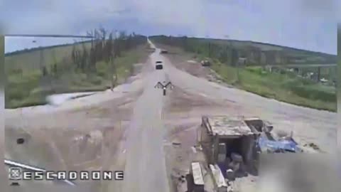 Drone attack footage - Russian personnel vehicle and it's occupants