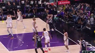 Sabonis UNSTOPPABLE! MAGIC Euro Step (Spurs-Kings)