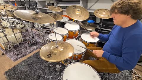 Short Drumsolo with drumgroove