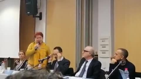 Intervento della Dott.ssa Anna Rita Iannetti - Verona 14 gen 2023 - Proiezione "Invisibili"