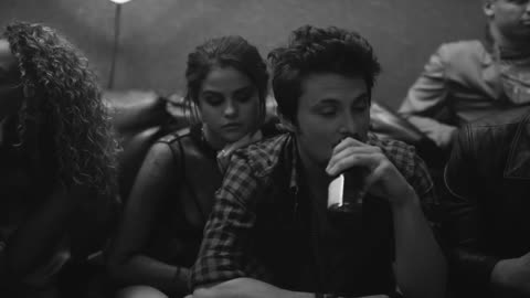 Selena Gomez - The Heart Wants What It Wants (Official Video)