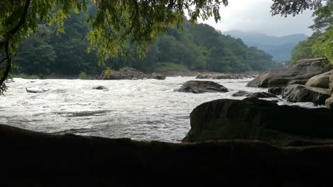 Mahawali river view near kandy