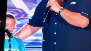 Luke Combs Brings Young Fan Battling Cancer on Stage to Sing 'Fast Car'