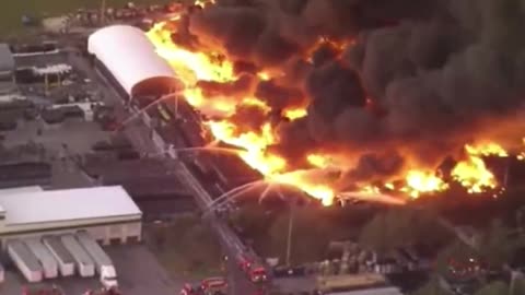 Massive fire breaks out at Florida warehouse.